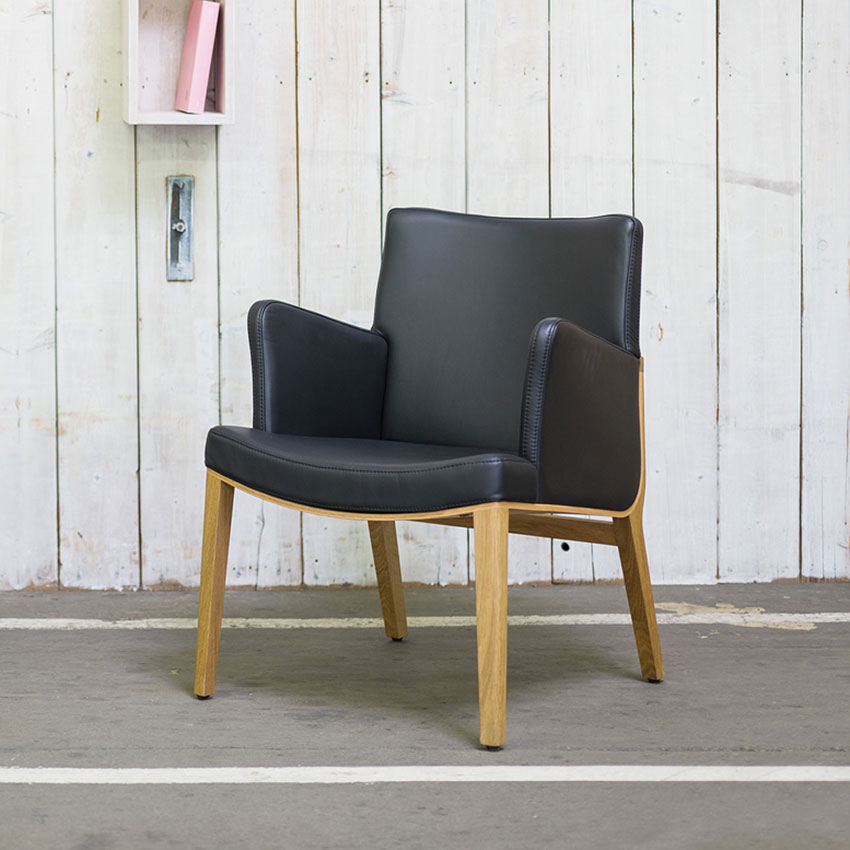 Moritz Loungestol i sort naturlæder Sort loungestol